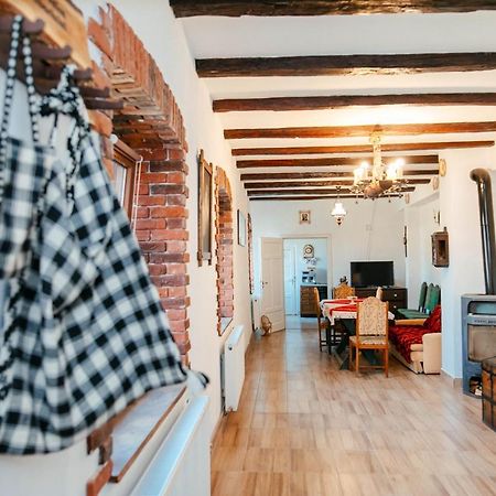 Гостевой дом Casa Pe Valea Hartibaciului Barcut Экстерьер фото