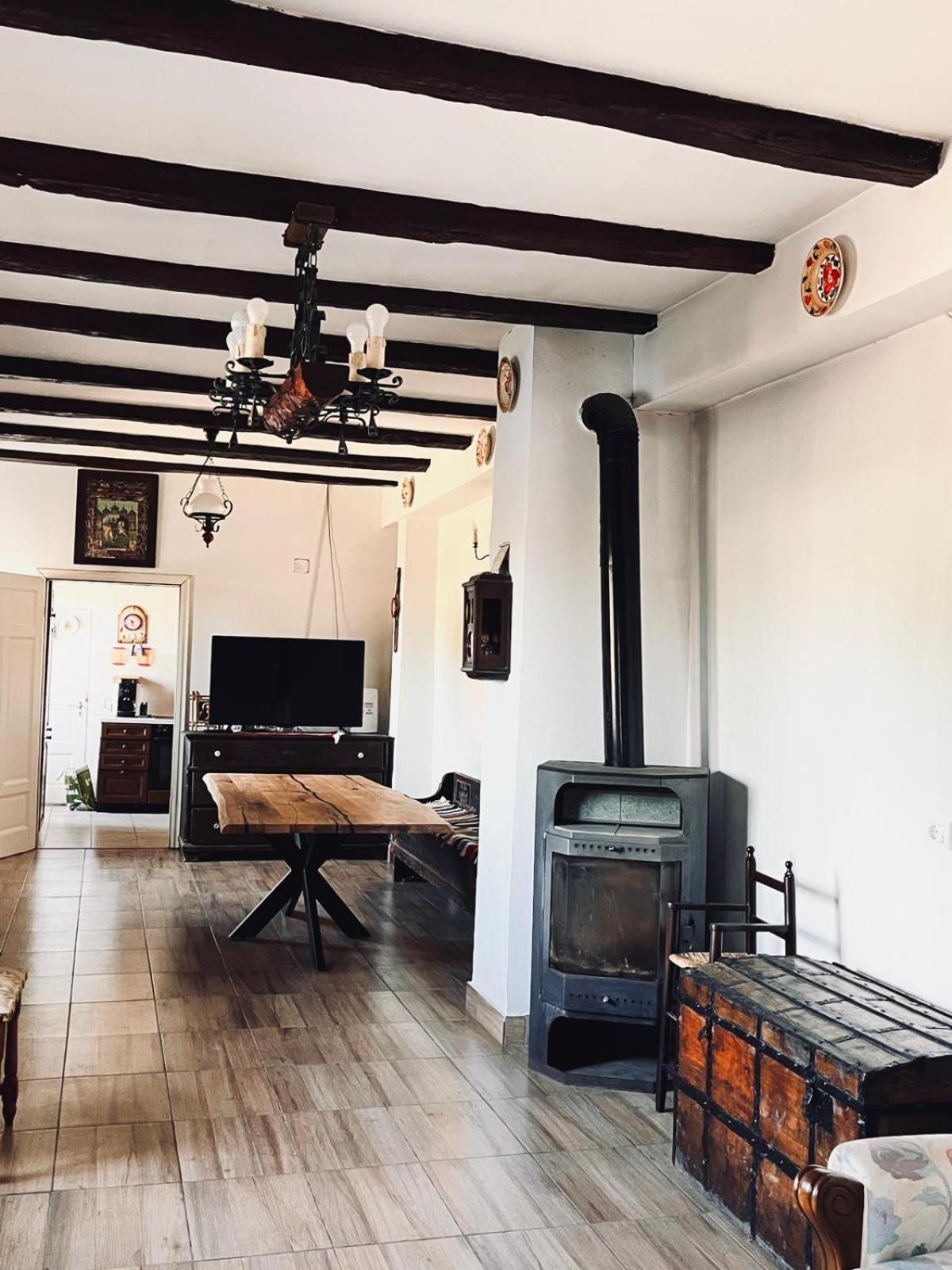 Гостевой дом Casa Pe Valea Hartibaciului Barcut Экстерьер фото